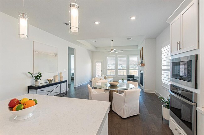 Photo - 215 Milam Crk Dr