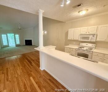 Photo - 532 Lionshead Rd