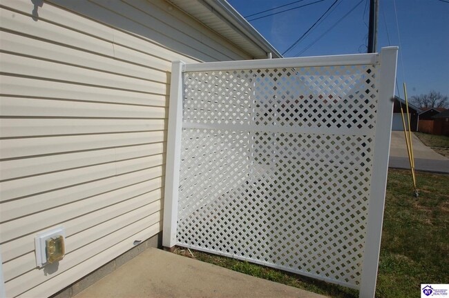 Photo - 105 N Osprey Ct