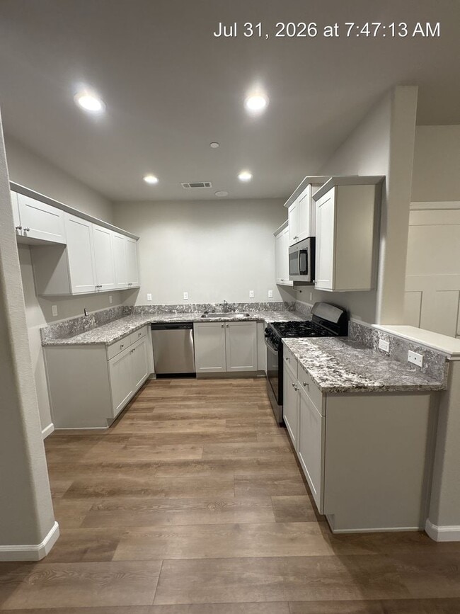 Photo - 514 S Summit St Unit 102