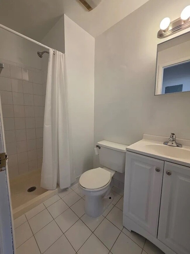 Photo - 530 Monroe St Unit 1