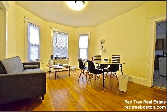 Photo - 35 Chester St Unit 1