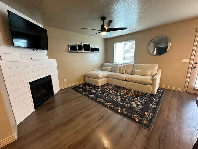 Photo - 2269 S Knights Way