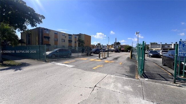 Photo - 666 W 81st St Unit 304