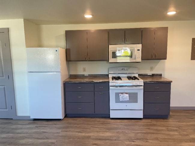 Photo - 13813 10th St Unit 1