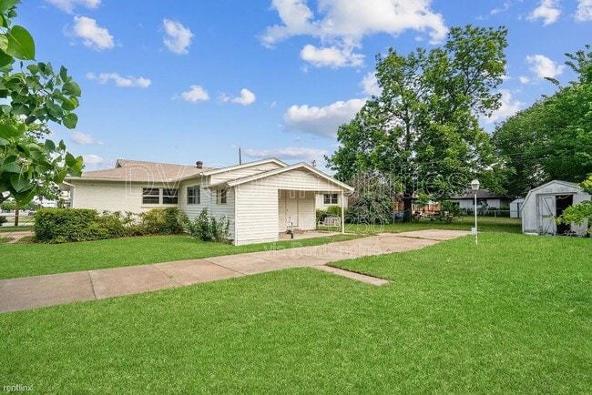 Photo - 4025 Field St