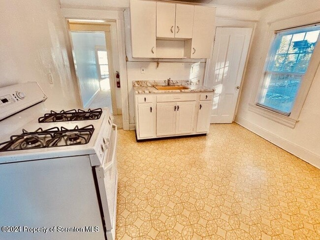 Photo - 1630 Myrtle St