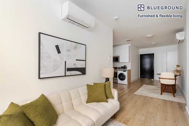940 1st Ave Unit SI FL2-ID2041