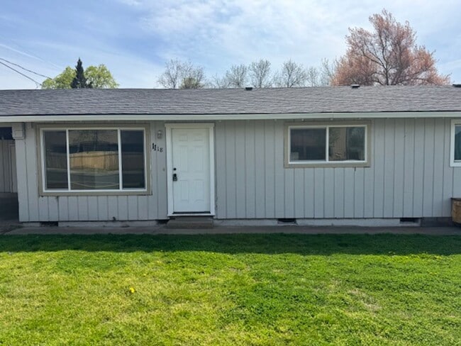 Photo - 1116-1118 STEVENS Unit 1118