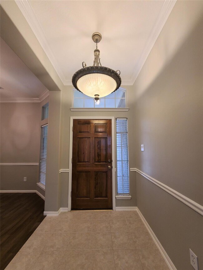 18818 Harbor Key Cir