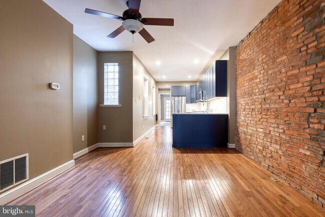 Photo - 1025 S Hanover St