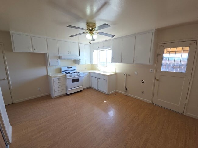 Photo - L. Street Duplex Unit lst1528