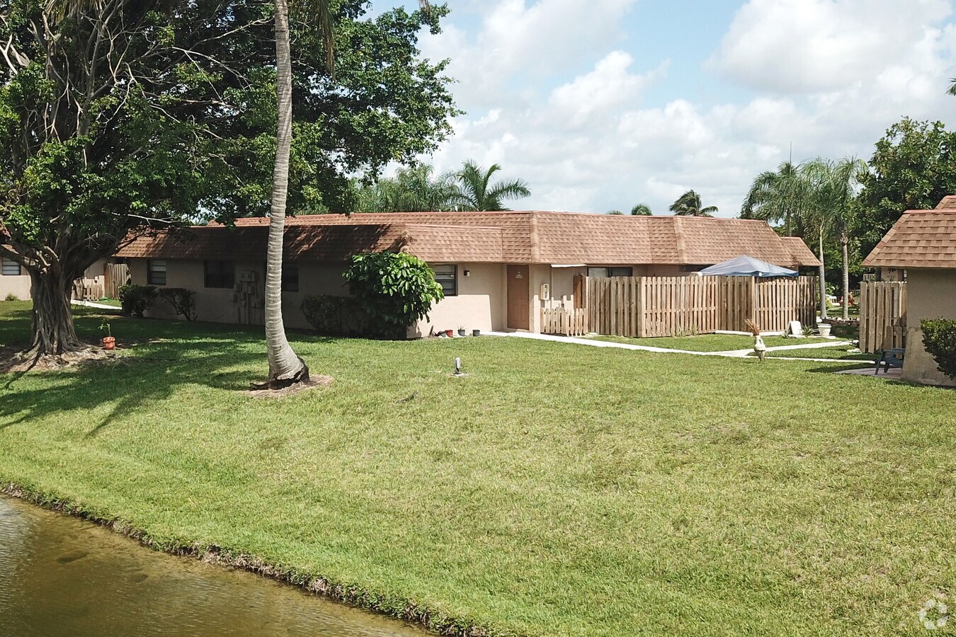 Lakeside Villas Apartments For Rent In Sunrise Fl Forrentcom