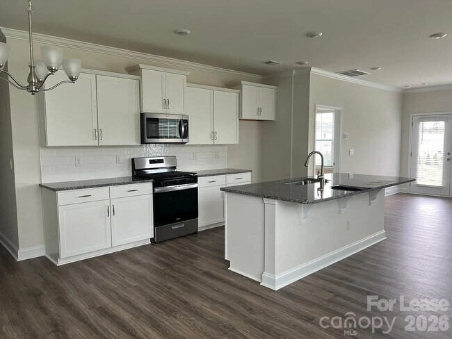 Photo - 7899 Iron Rd