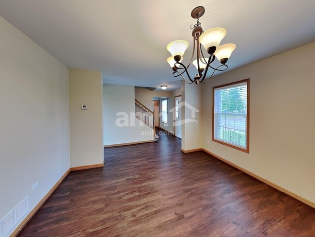 Photo - 1305 Bassett Dr