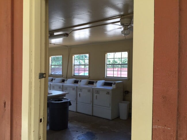 Photo - Calder Oaks Apartments