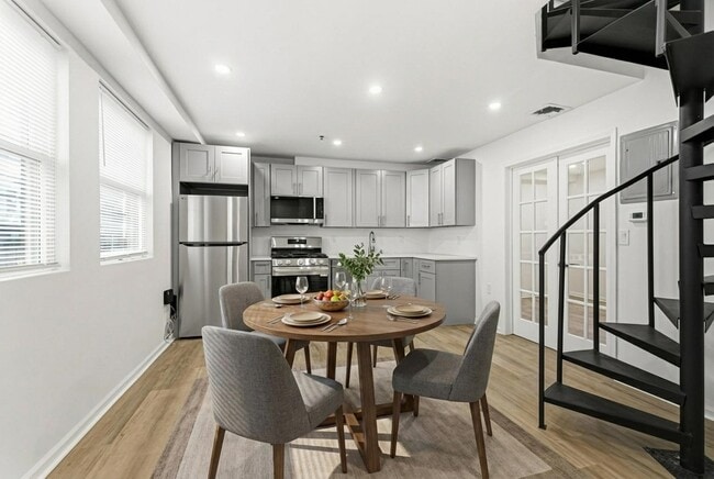 Building Photo - 419 5th St Unit B