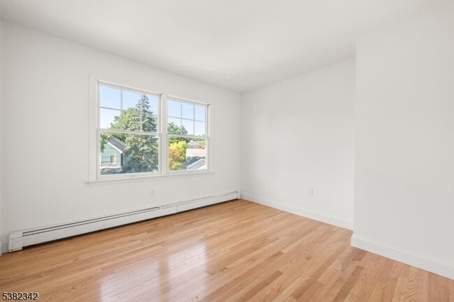 Photo - 59 Burnet Ave