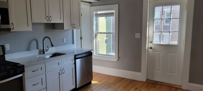 1 Mount Pleasant Pl Unit 2