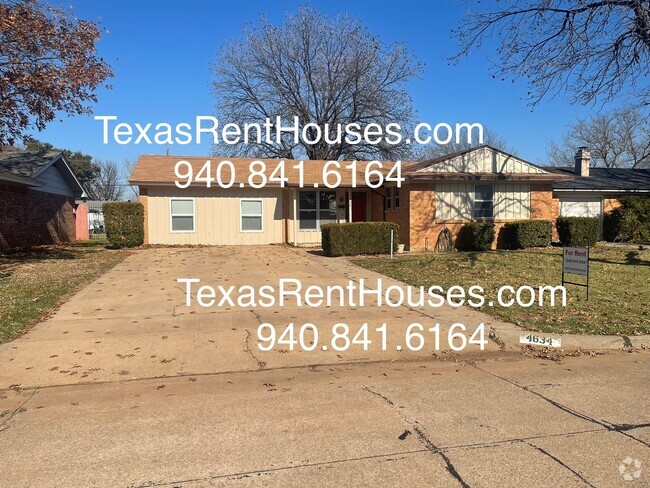 Building Photo - 3 Bedroom Home Near Lake Wichita Park and ...