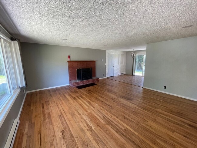 Photo - ***PENDING APPLICATION***Pet Friendly 3 Bedroom with Spacious Yard!