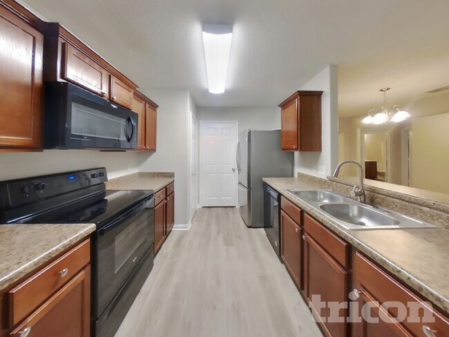 11651 Luckey Vista