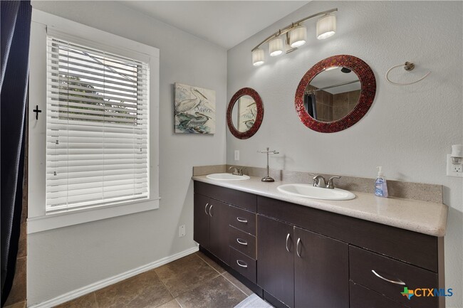 Photo - 1015 Reiley Rd