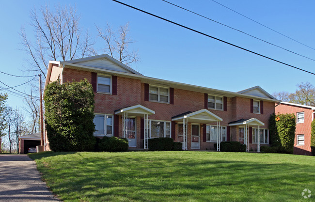 Building Photo - Bexley Townhomes