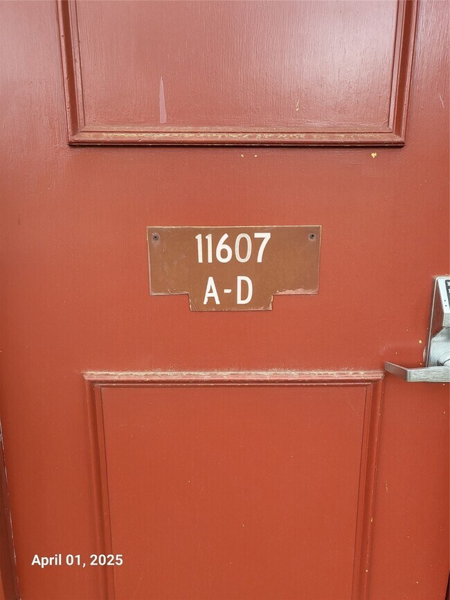 Building Photo - 11607 Chimney Rock Rd Unit A Rental