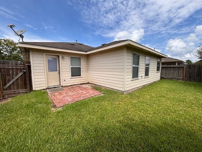 Photo - 18207 Hanover Glen Ln