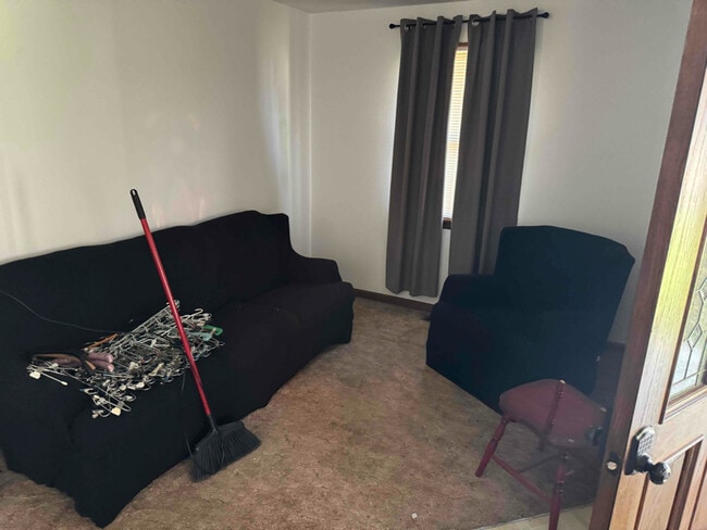 Photo - 403 S High St