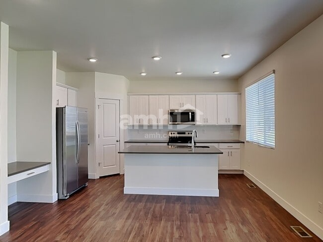 Photo - 3934 Wyedale Wy