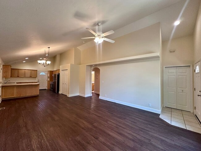 Photo - 6204e Unidad 6206