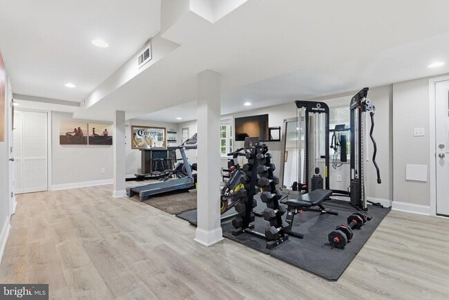 Photo - 5642 Jefferson Blvd