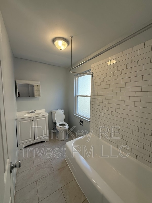 Photo - 1505 N Maywood Dr