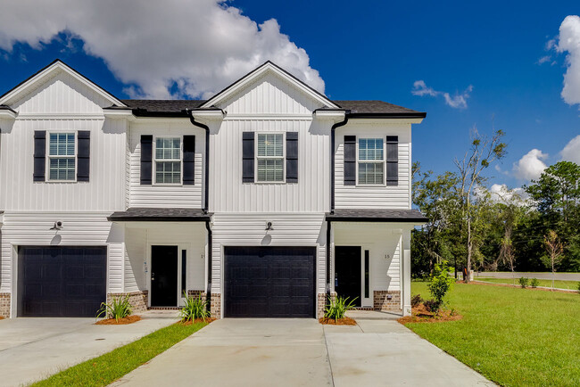 Photo - 16 Belleau Woods Cir Townhome