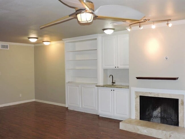 Photo - 6627 Valleyside Rd