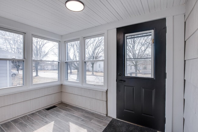 Photo - 1520 N Prairie Ave