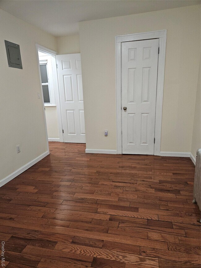 Photo - 116-49 147th St