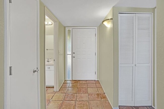 Photo - Pending / Rented - Vaulted Elegance in Old...