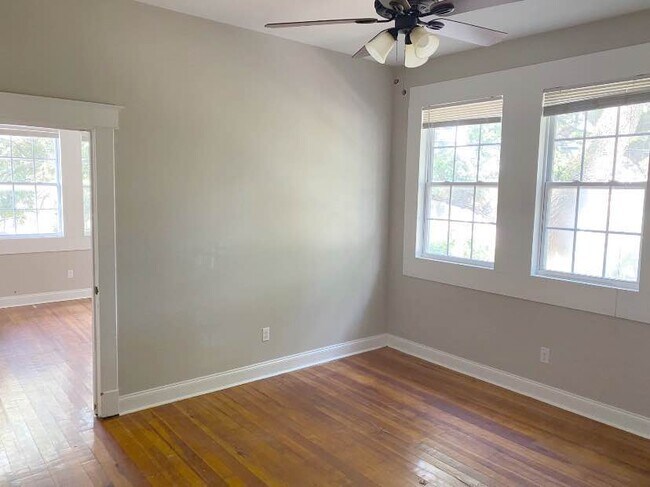 Photo - 2553 Saint Ann St Unidad 812N.DorgenoisSt.Up