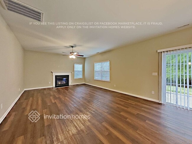 Photo - 2011 Cornflower Ln