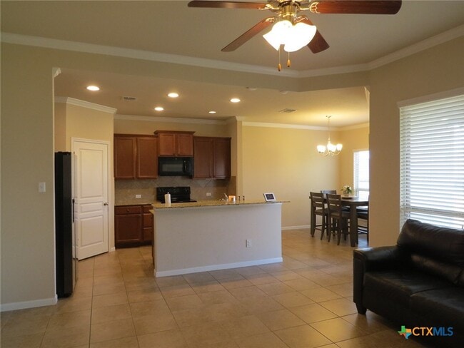 Photo - 5623 Blackstone Dr