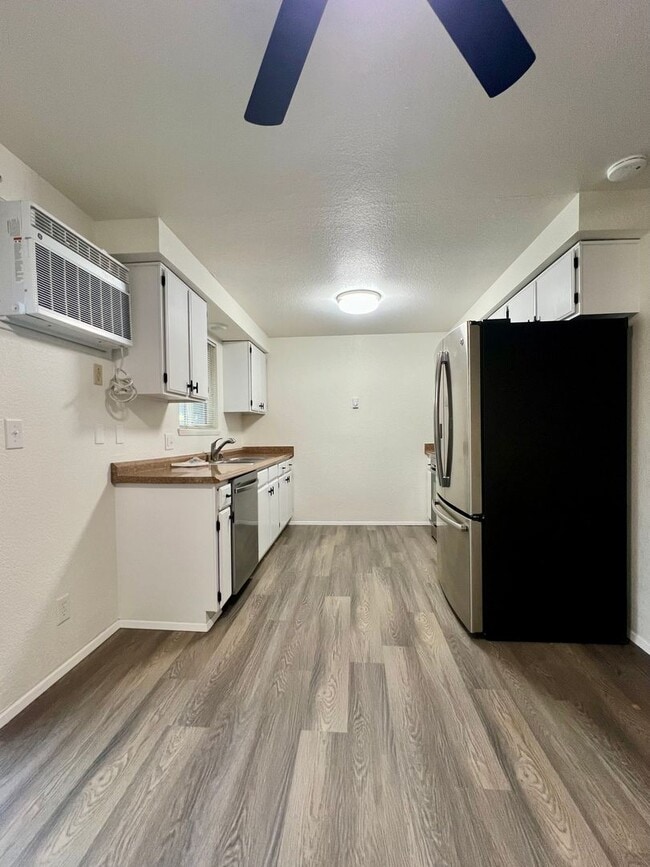 Photo - 500/502 Conway Pl* Unit 500 Conway Pl