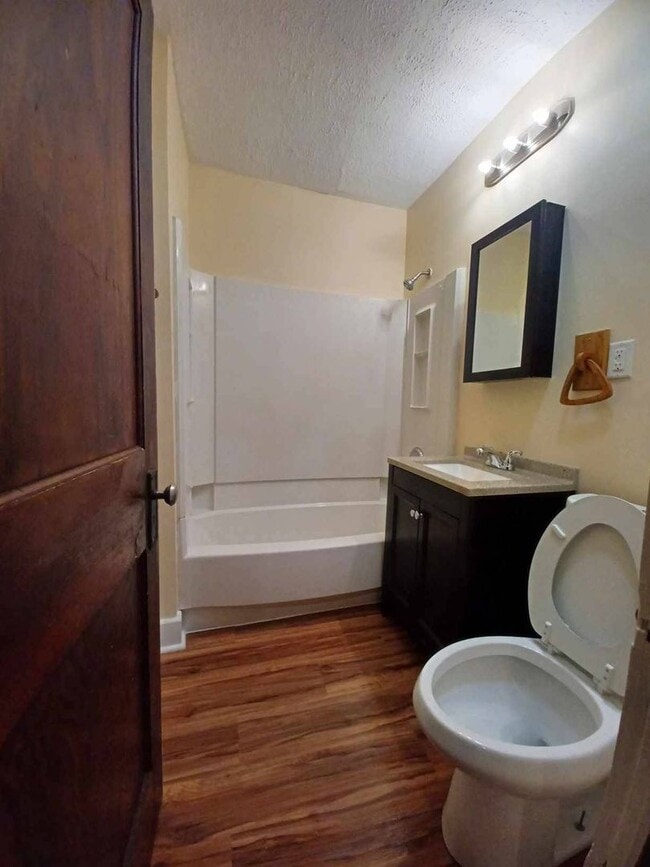 Photo - 3 Bedroom Home for Rent