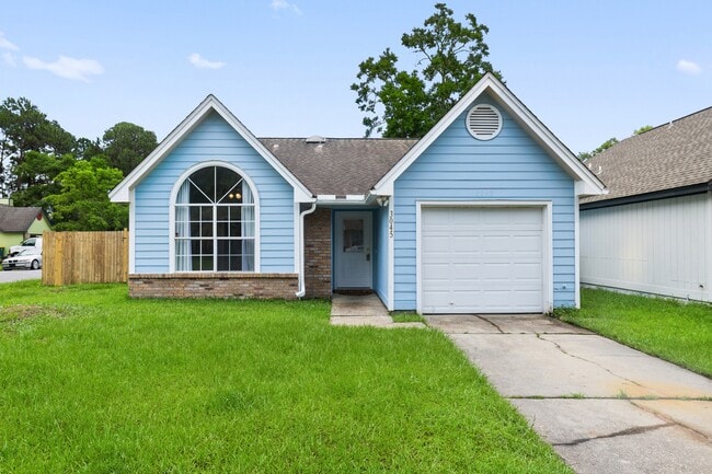 Building Photo - 3045 Yorktown Cir