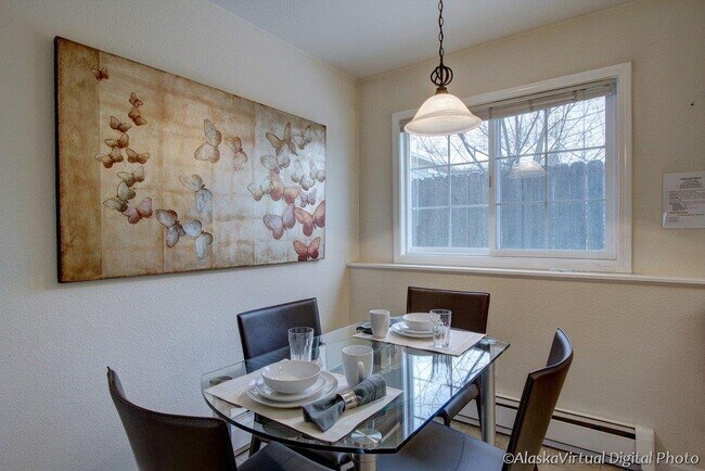513 E 24th Ave Unit 2