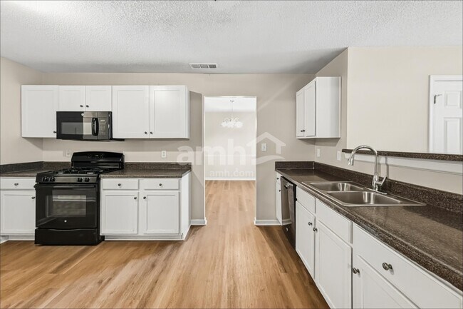 3094 Lonetree Point