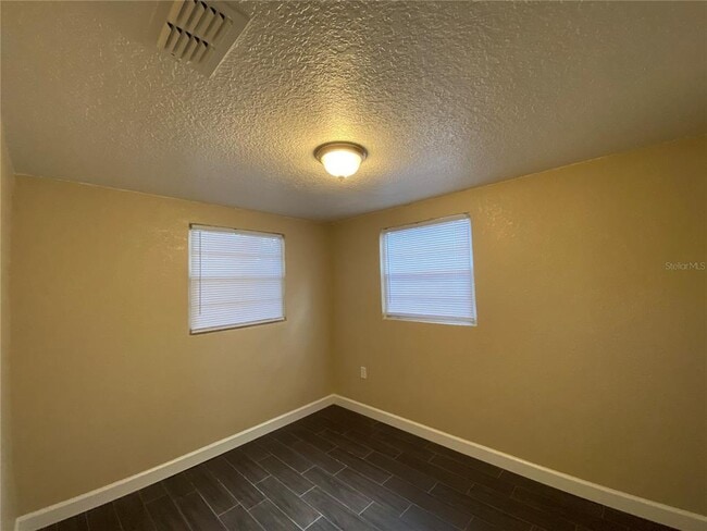 Photo - 37147 Marlu Ln