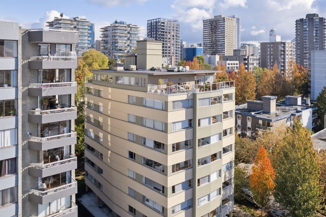 Building Photo - The Twelve81